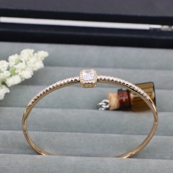 Rose Gold Bangle with Cushion-Cut Center Stone, XPBL0538 - Picture 12 of 12